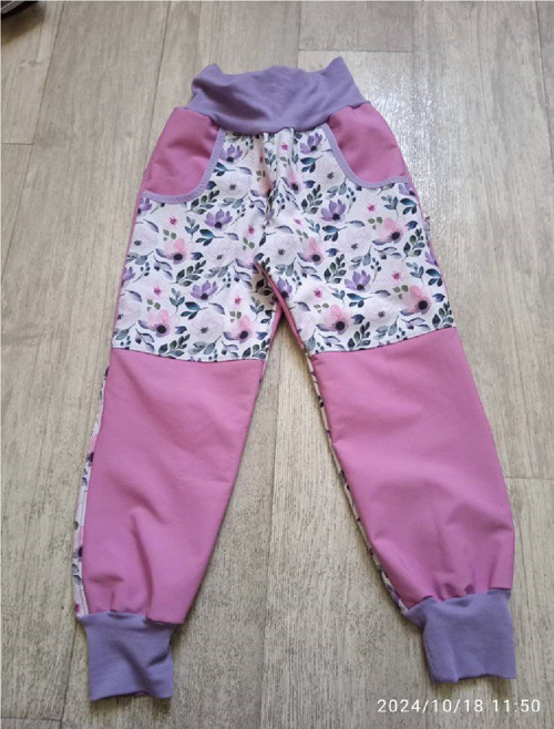 Zimní soft. kalhot - 110 růžovofialové lístečky