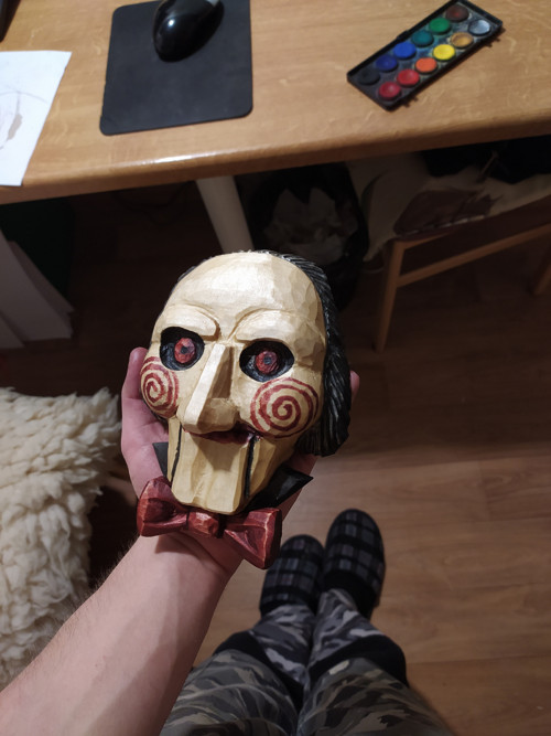 Řezbařený reliéf na zeď - SAW