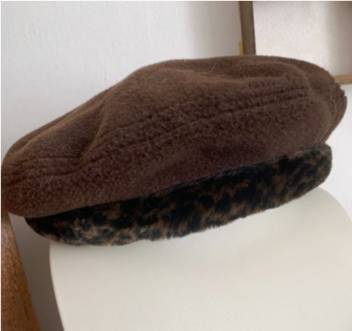 Baret hnědý lemovaný umělou kožešinou