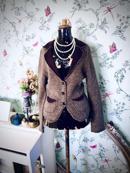 Svetro sáčko dandy look — foto 1