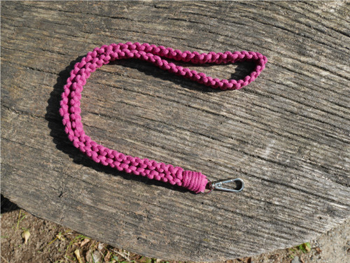 Macrame klíčenka