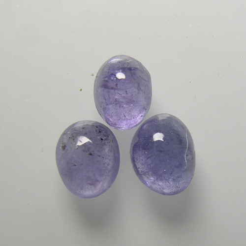 Přírodní Tanzanity, 1,85 ct./3ks., cca. 5x4x2,8 mm