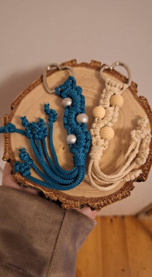 Klíčenka boho na srdíčku / macramé s korálky