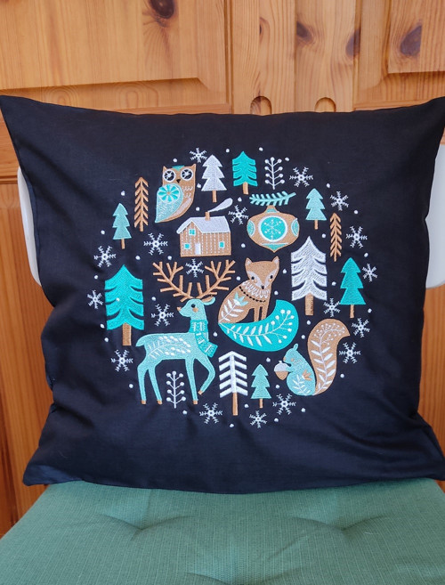 Vyšívaný povlak na polštář 40x40 cm-vánoční motiv
