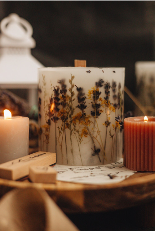 Aromatická svíčka "Levandulová pole"