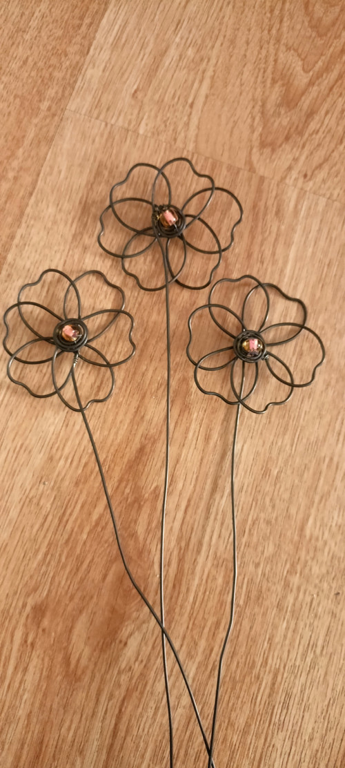 Květ