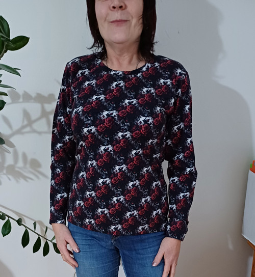 Dámské tričko velikost 40 - gotické růže