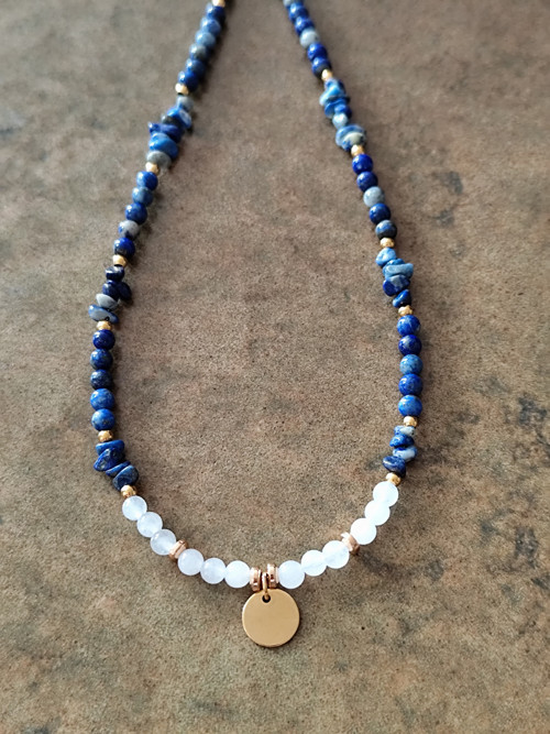 Lapis lazuli a bílý nefrit - náhrdelník