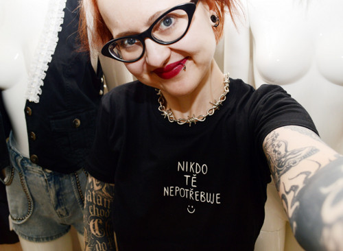 Tričko - Nikdo tě nepotřebuje