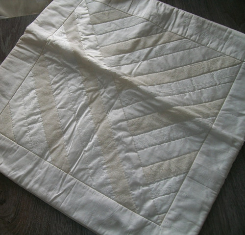 HEDV. POVLAK NA POLŠTÁŘ - 39x39 cm, patchwork