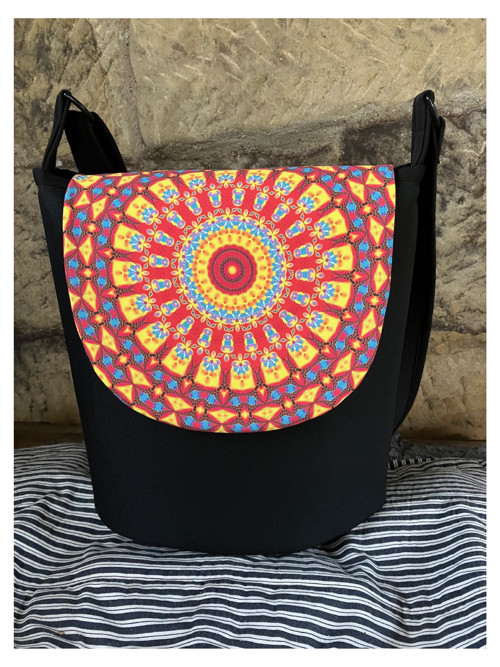 Kabelka mandala — foto 1