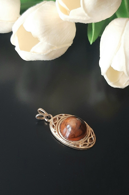 Nádherný vintage přívěsek, značka Exquisite