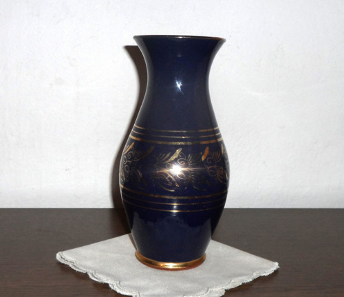 Porcelánová dekorační VÁZA zlacená