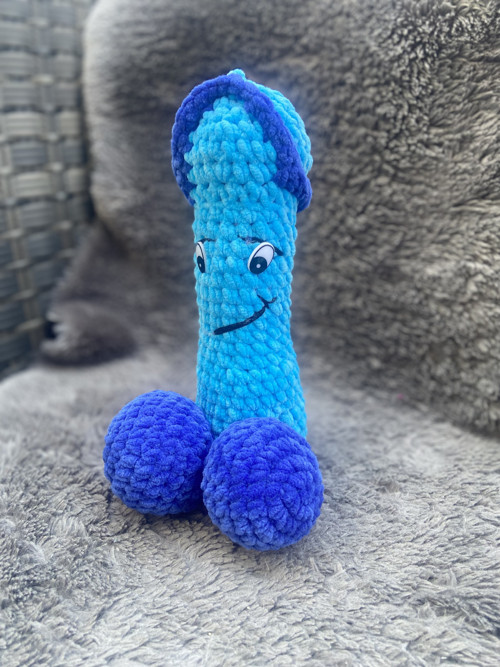 Háčkovaný měkoučký Mr. Macek