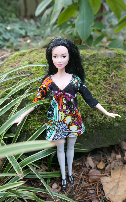 Barbie - minišaty — foto 1