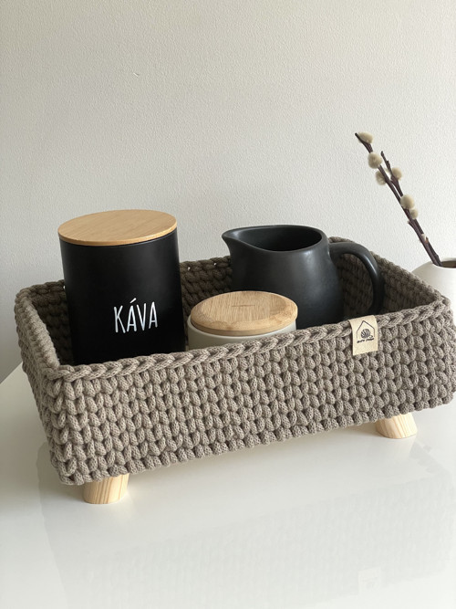 Košík na nožičkách - káva