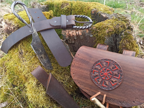 Kapsa, nůž, opasek - historický set
