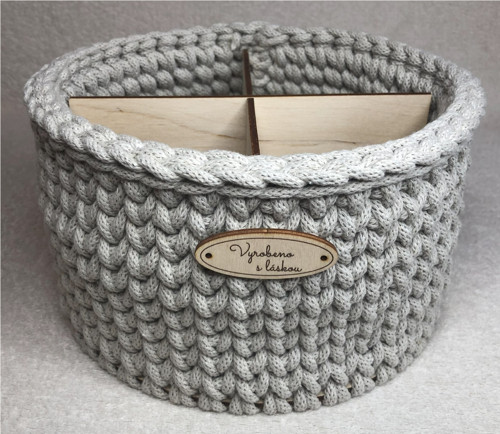 Háčkovaný košík/organizér