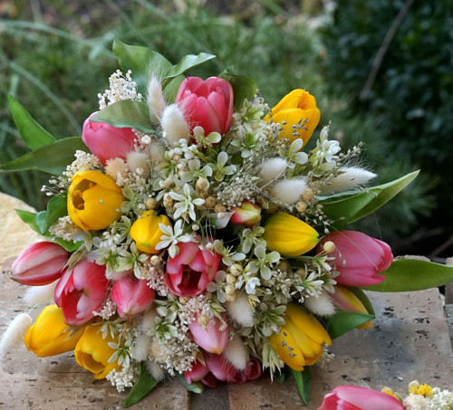 Svatební kytice z tulipánů
