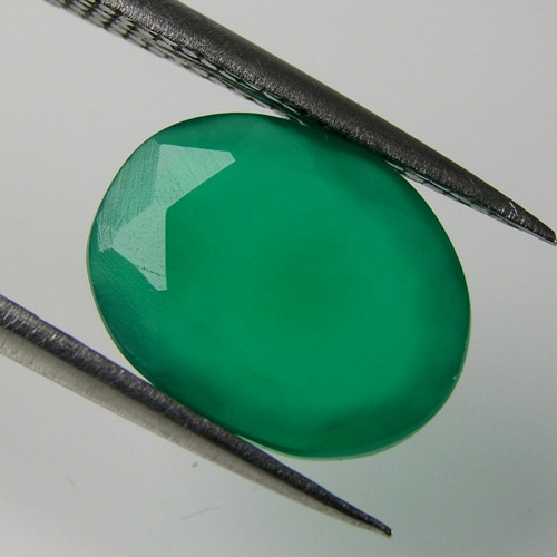 Zelený chalcedon-achát, 4,02 ct., 12,3x9,5x4,6 mm