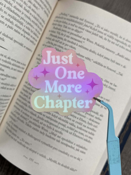 Samolepka „Just One More Chapter“ — foto 1