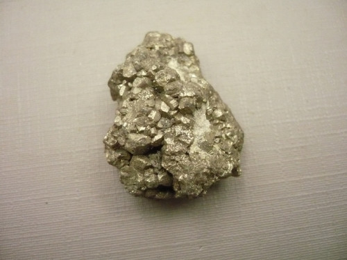 Surový kámen - pyrit drúza 31 mm, č.16