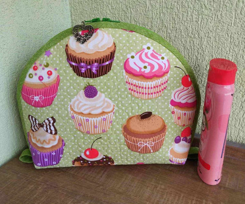 Toaletní taštička - Muffiny na zelené