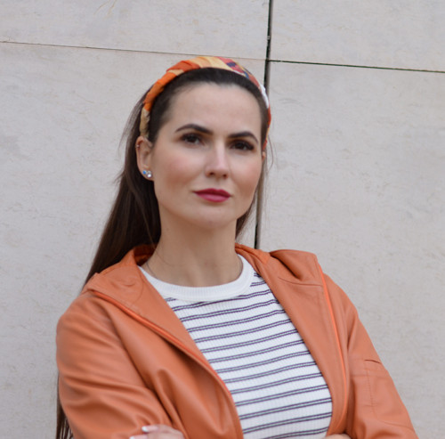 Ručne maľovaná čelenka.