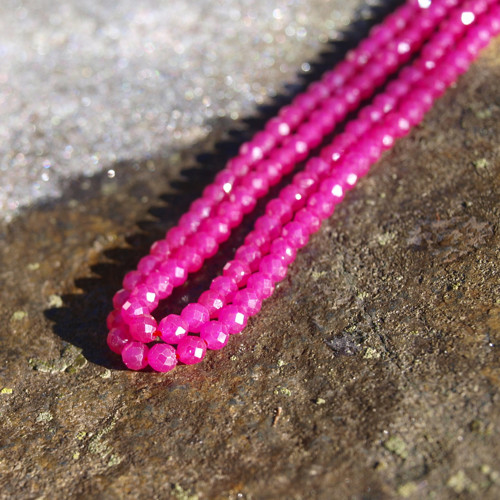 Rubín fazetovaný, 3mm, 10 ks