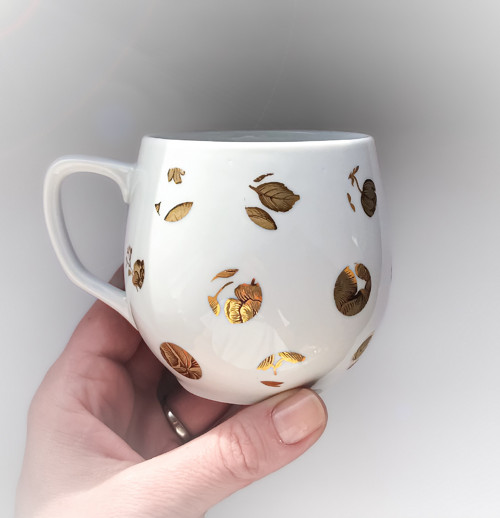 Hrnek porcelánový "květinové puntíky"
