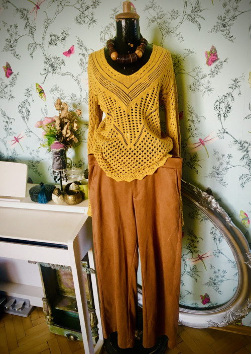 Svetřík boho ležérní háčkovaný — foto 1