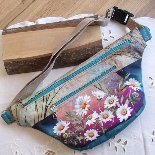 Ledvinka (bumbag) s kopretinami — foto 1