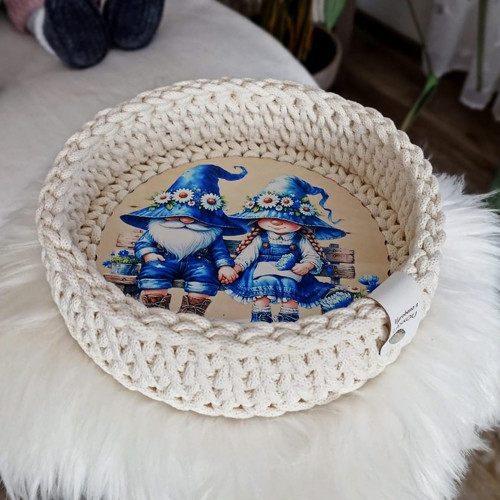 Háčkovaný košíček Zamilovaní trpaslíčci 20cm