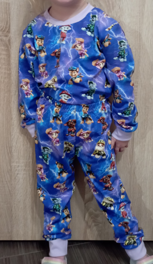 Dětské pyžamo vel. 122, 98, 92