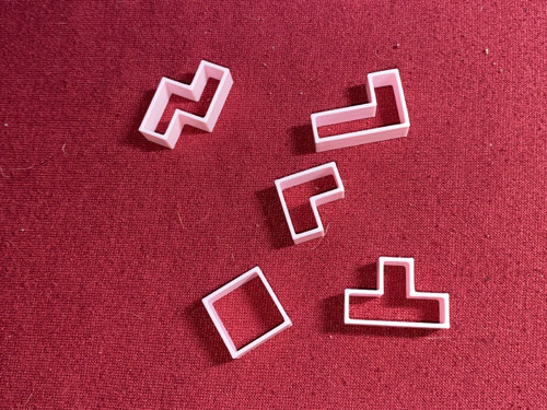 Hra - balanční houpačka/tetris (sada kostiček)