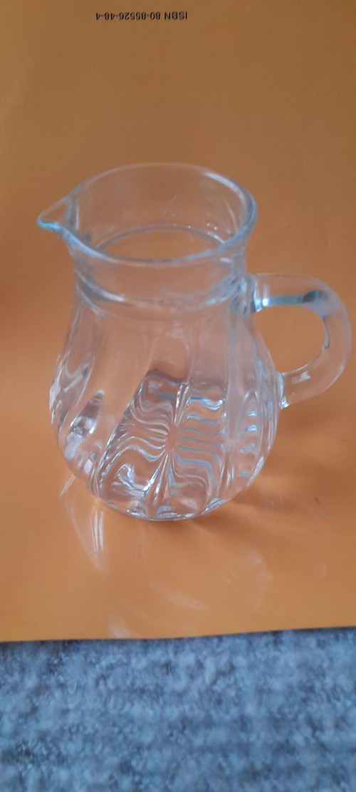 Džbáneček skleněný
