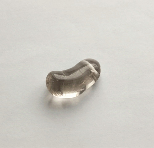 Záhněda přírodní kabašon vrtaný 32 x18x13 mm