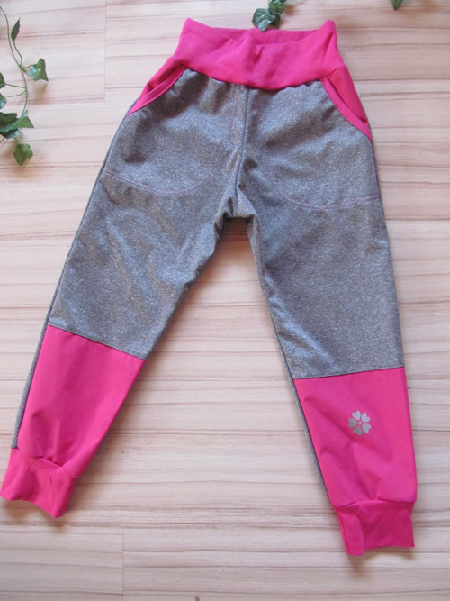 KALHOTY SOFT--jaro podzim vel.122 SLEVA