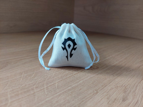 Mini kapsička na šňůrku - Horda
