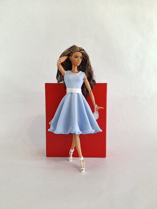 Elegantní letní šaty pro panenku Barbie č-8