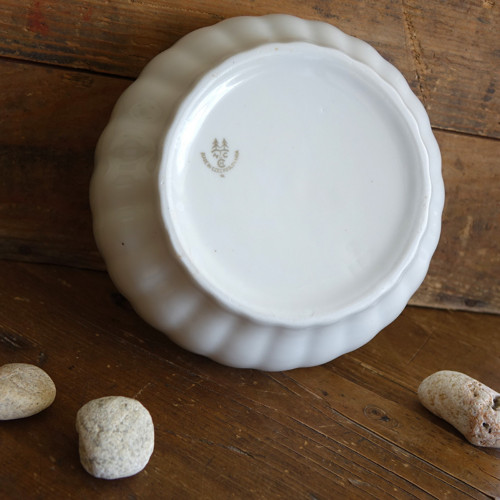 Ve vlnách ... porcelánová silnostěnná mísa — foto 1