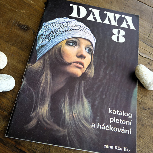 Katalog pletení a háčkování ...DANA — foto 1