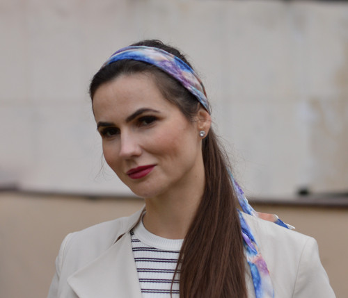 Ručne maľovaná čelenka.