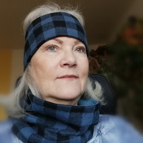 Nákrčník a čelenka- kostka