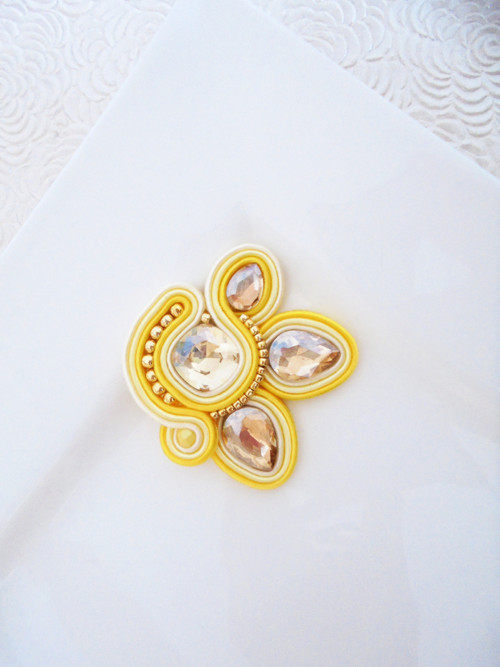 Soutache brošňa