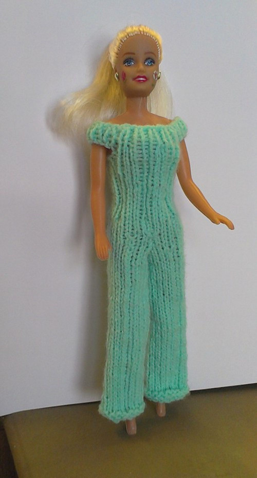 Zelený overal pro Barbie