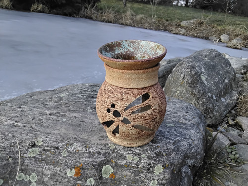 Aromalampa s vážkou