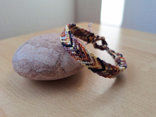 Macramé náramek šipky — foto 1