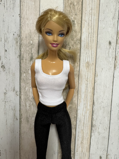 Tílko pro barbie — foto 1