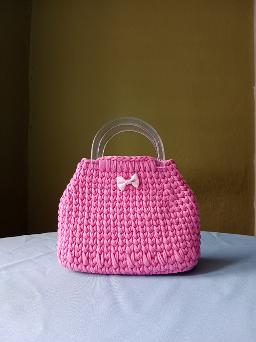 Háčkovaná růžová kabelka Barbie